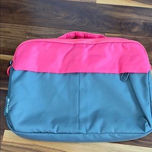 💙2/25$ Incase Laptop Case